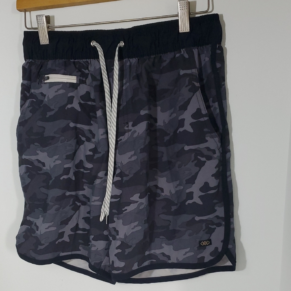 Legend Discovery Men's Black Camo Athletic Shorts Size S